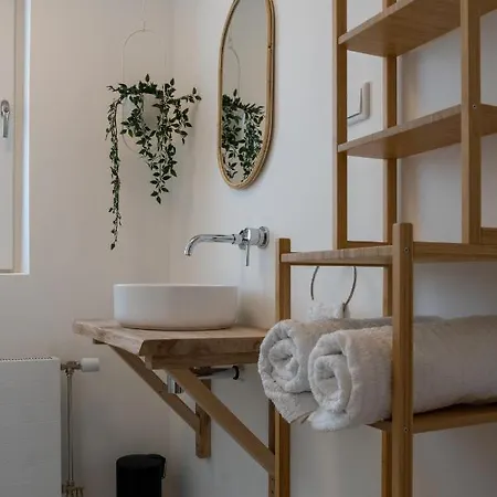 Aan Zee Apartment